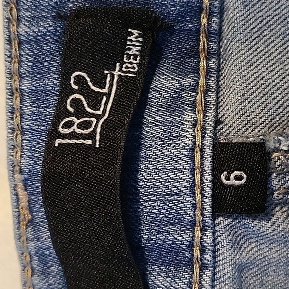 1822 Denim Light Wash Frayed Hem Zip Stretchy Skinny Ankle Jeans Size 6 - Picture 10 of 12